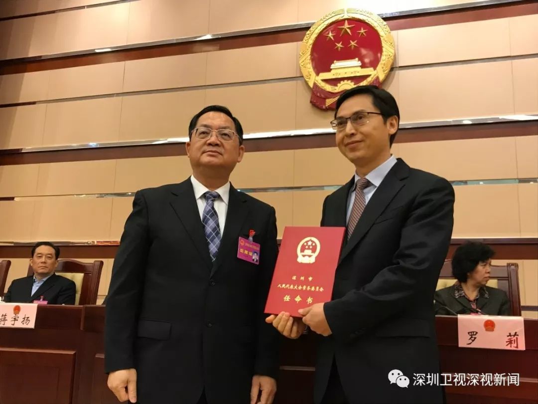徐大彤最新任職，展現(xiàn)學(xué)習(xí)變遷中的自信與成就力量