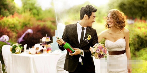 科技與浪漫交織的完美體驗(yàn)，最新結(jié)婚歌曲精選