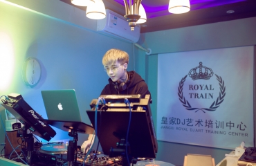 南昌DJ猛子最新串燒引爆音樂狂潮