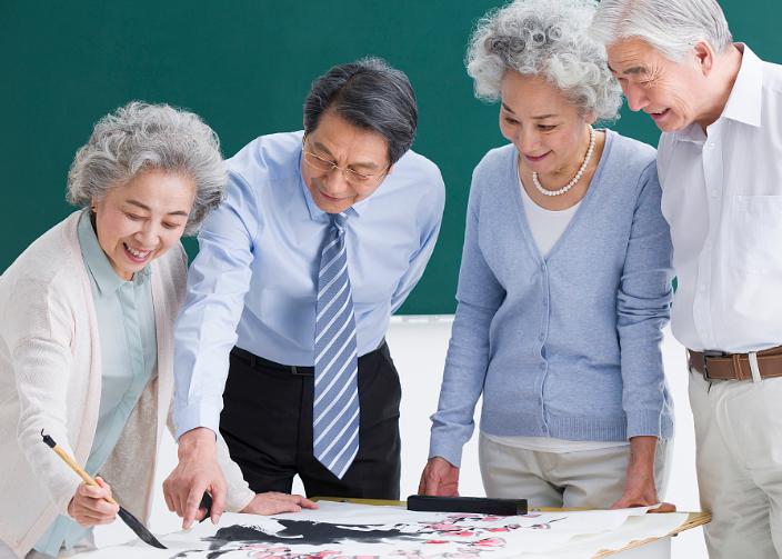 企業(yè)延遲退休最新動態(tài)，擁抱變化，學習鑄就自信之源